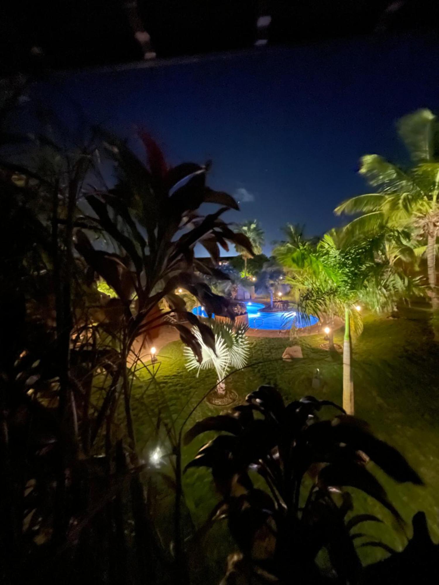 Eagle Beach Steps Away Home Палм Бийч Екстериор снимка